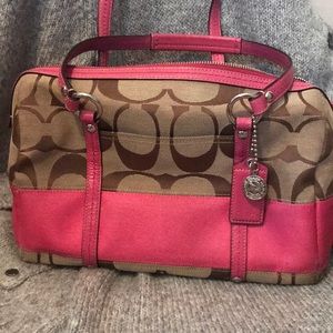 🌟Closet clean out!  Great size purse!🌟